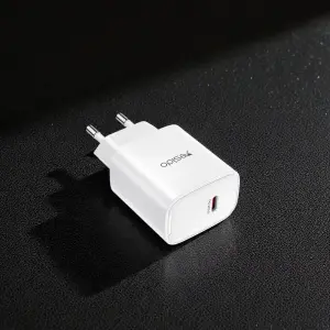 عرض YESIDO YC01E （CANNOT PASS THE CERTIFICATION） - 20W Fast… Charger